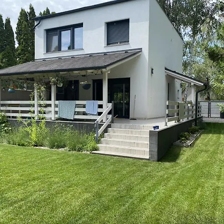 Holiday home Malania Vendeghaz