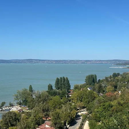 Malania Vendeghaz Balatonakarattya